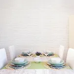 Apartament Lets Holidays 1 Min To The *