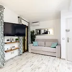 Lets Holidays 1 Min To The Apartament