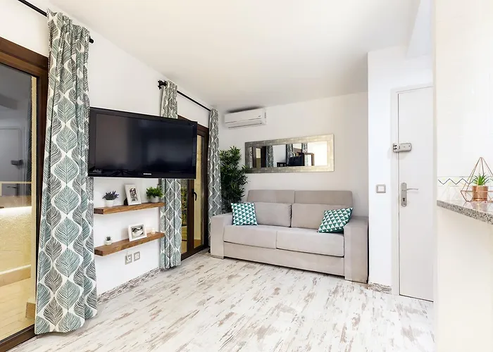 Lets Holidays Nice Apartment 1 Min To The Beach Apartment